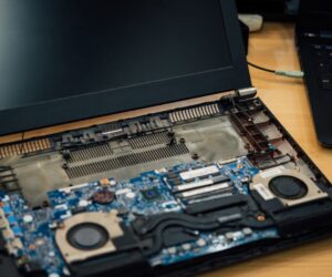 Why GeekSquards is Best For Laptop Repair Services?