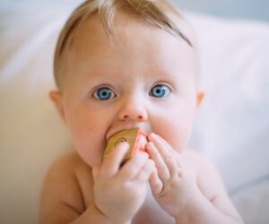 Choosing the Right Baby Body Wash, Shampoo, and Conditioner for Gentle Care: A Guide for New Parents