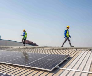 Choosing the Right Installer to Manage Tesla Solar Roof Costs