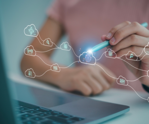 Staff Augmentation Vs Traditional Hiring: Which one to Choose in 2025?