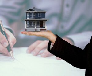 What Makes a Top Immobilienmakler in Wedel Stand Out?