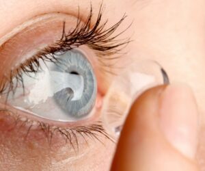 How to Prevent Eye Infections When Using Contact Lenses